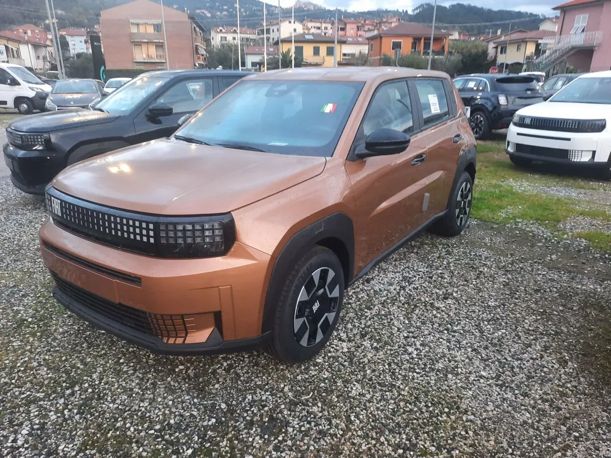 Fiat Grande Panda nuova a La Spezia (3)
