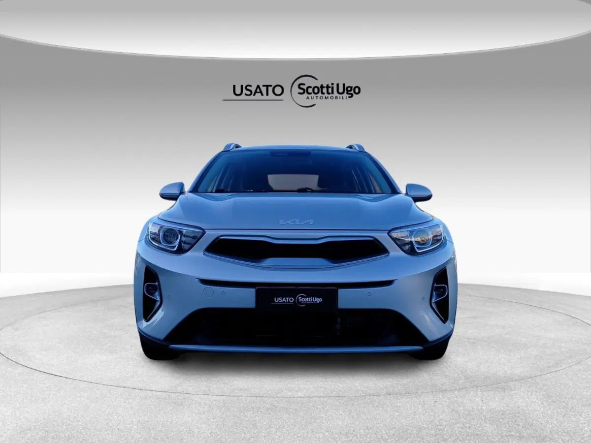 Kia Stonic usata a Livorno (2)