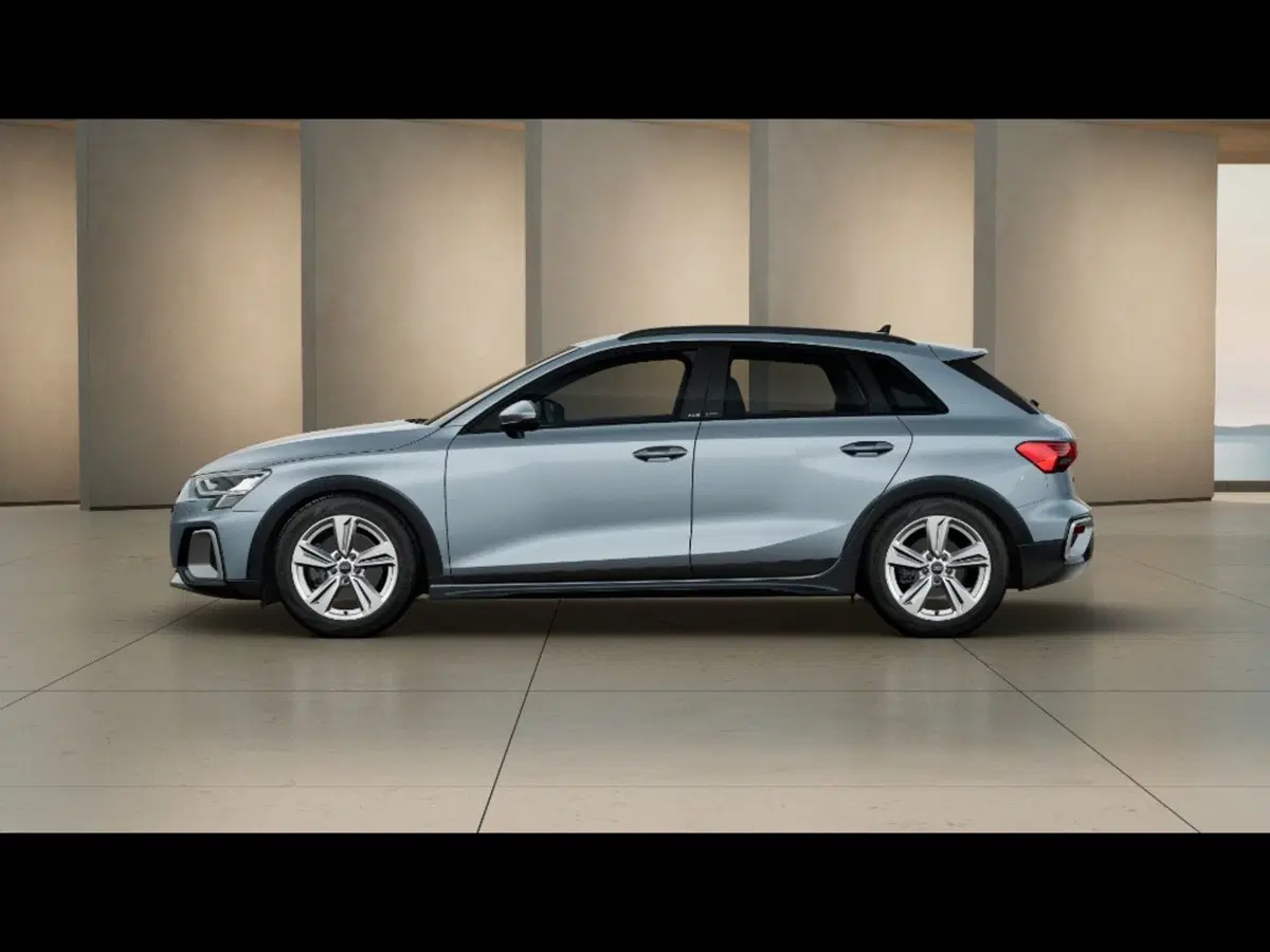 Audi A3 allstreet nuova a Pisa (2)