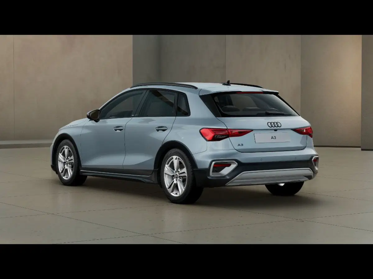Audi A3 allstreet nuova a Pisa (3)