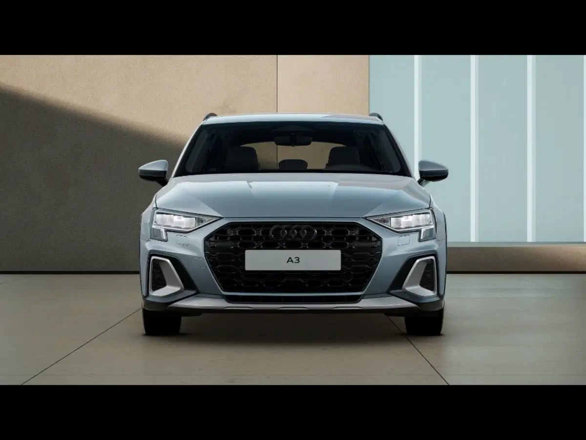 Audi A3 allstreet nuova a Pisa (4)