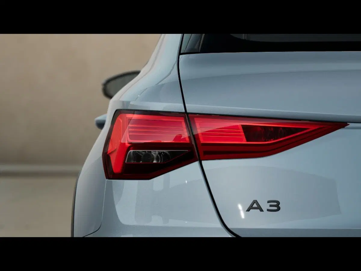 Audi A3 allstreet nuova a Pisa (7)