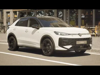 Volkswagen T-Roc 1.5 etsi R-Line 150cv dsg nuova a Livorno