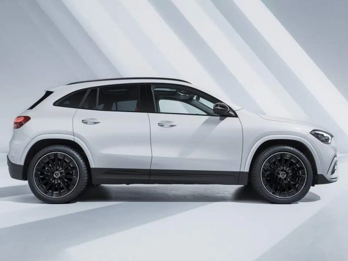 Mercedes-Benz GLA SUV nuova a Siena
