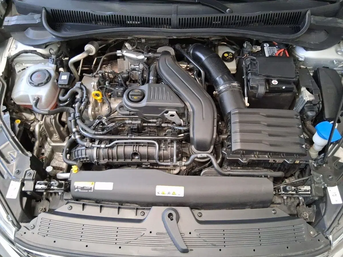 Volkswagen Taigo usata a Bologna (10)