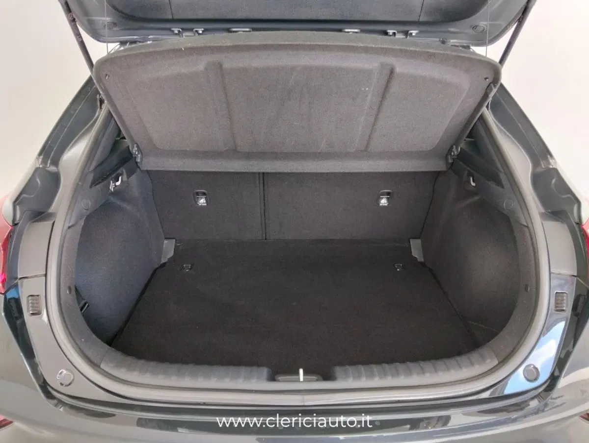 Kia XCeed usata a Como (19)