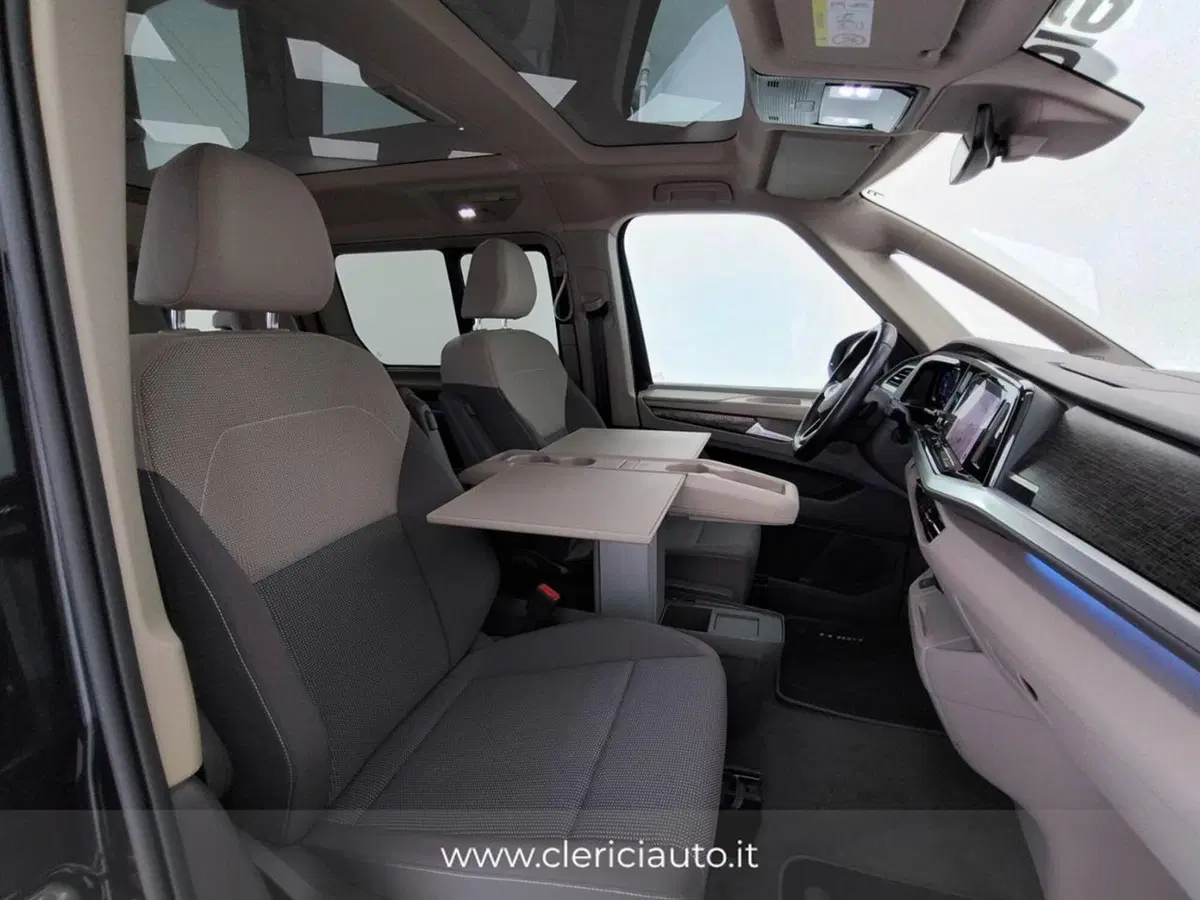 Volkswagen Multivan usata a Como (3)