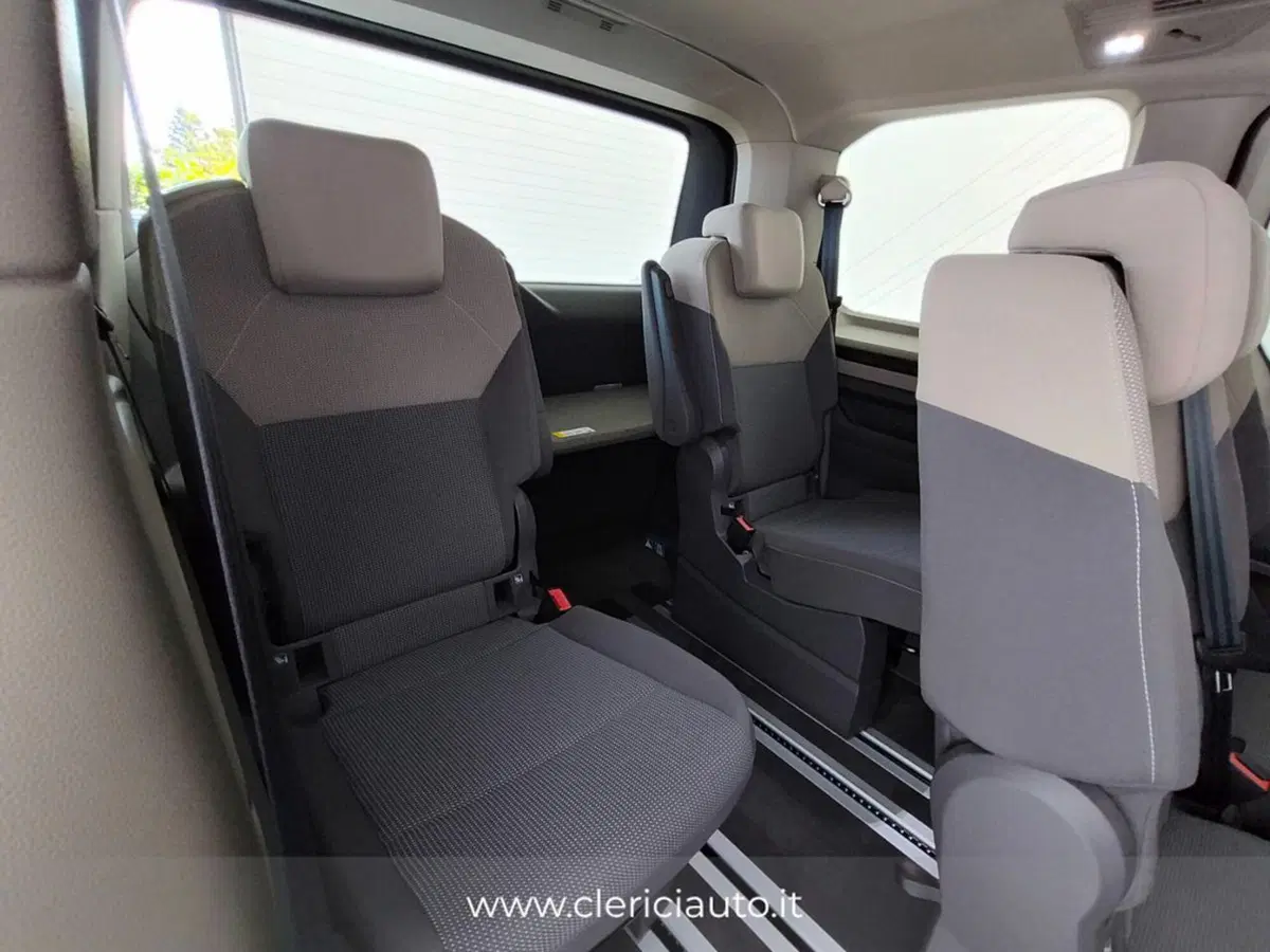 Volkswagen Multivan usata a Como (6)
