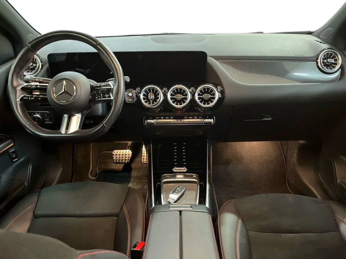 Mercedes-Benz Classe B usata a Bari (8)