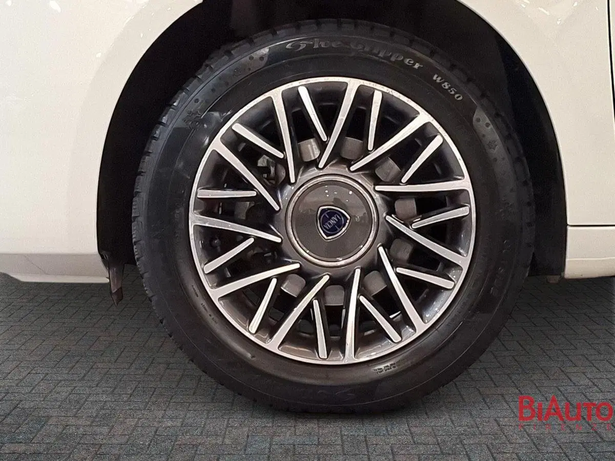 Lancia Ypsilon usata a Firenze (13)