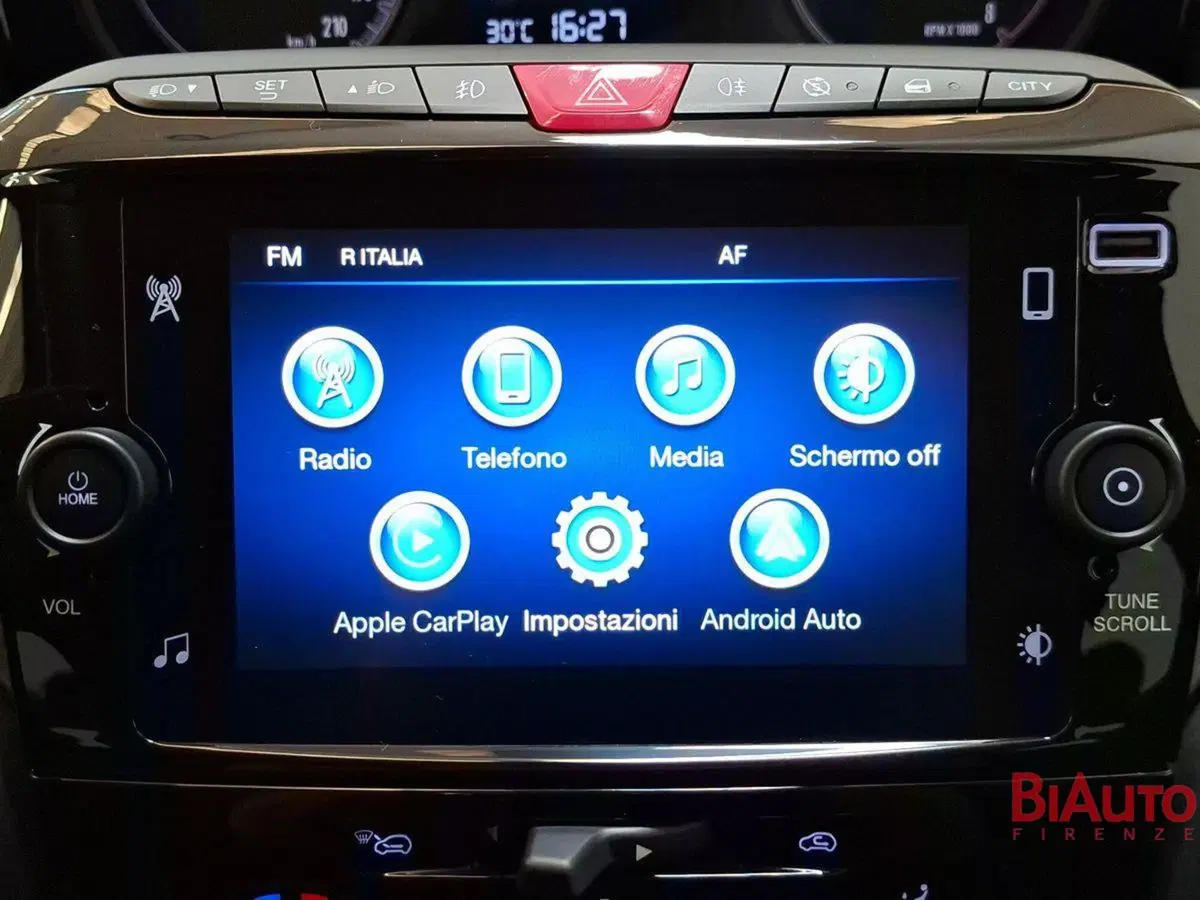 Lancia Ypsilon usata a Firenze (9)