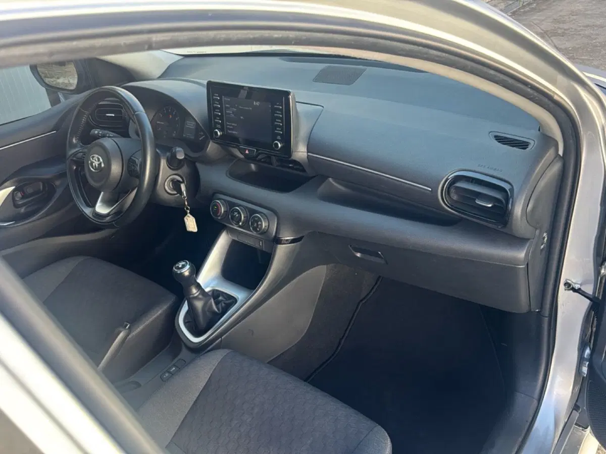 Toyota Yaris usata a Ferrara (11)