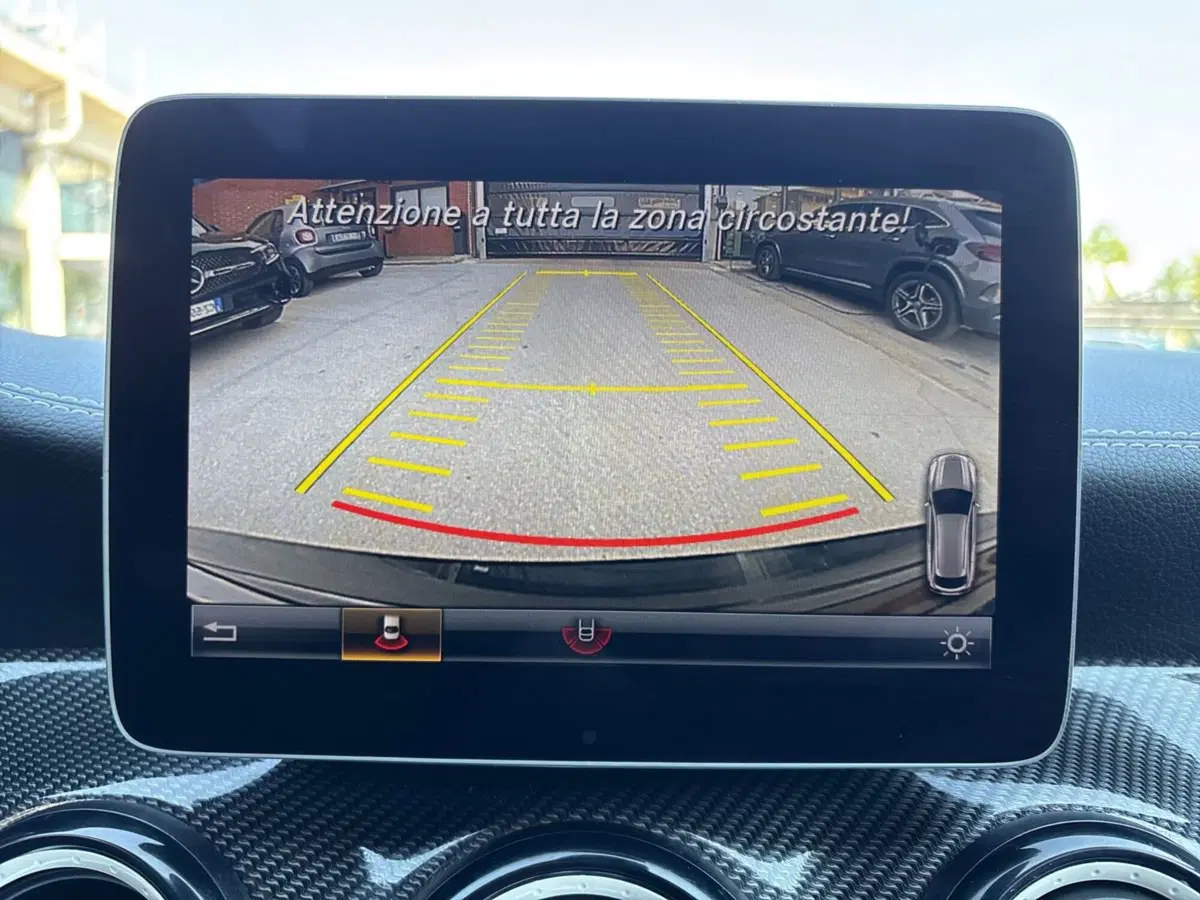 Mercedes-Benz CLA Shooting Brake usata a Pescara (10)