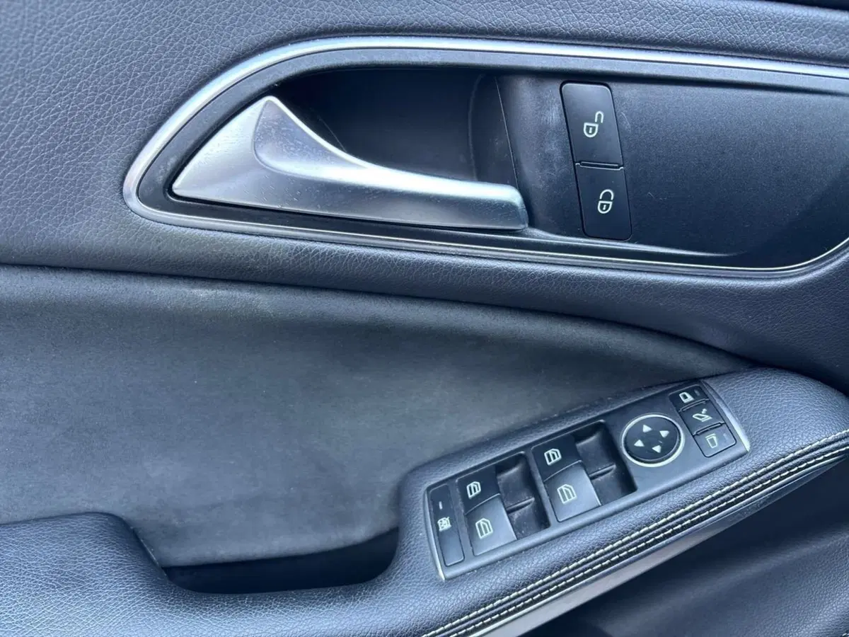Mercedes-Benz CLA Shooting Brake usata a Pescara (12)