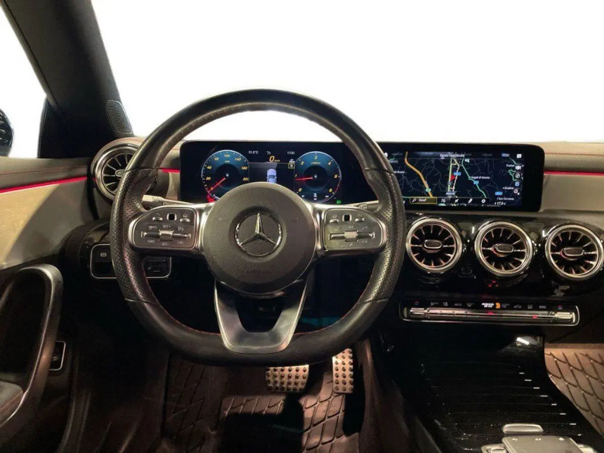 Mercedes-Benz CLA Shooting Brake usata a Ancona (11)