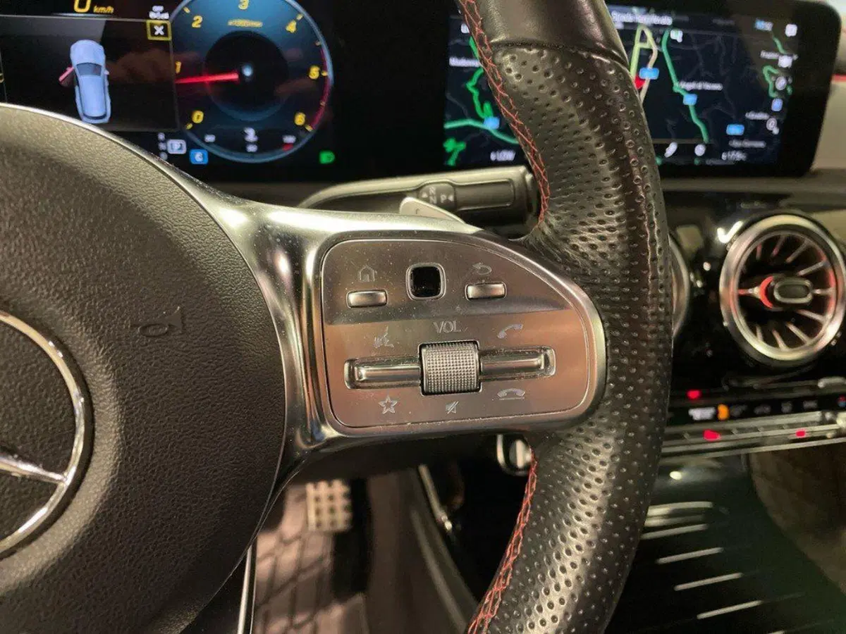 Mercedes-Benz CLA Shooting Brake usata a Ancona (19)