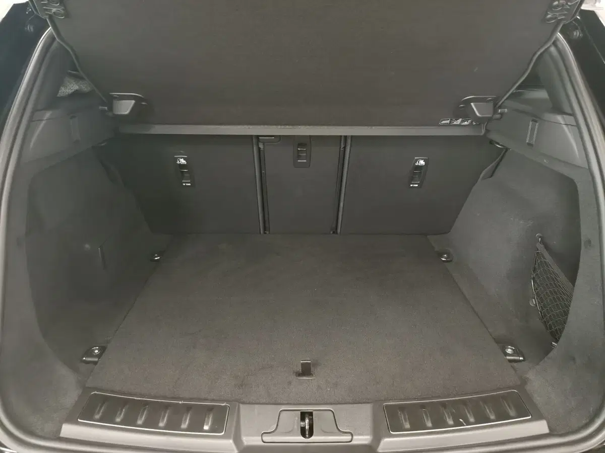 Land Rover Range Rover Velar usata a Torino (7)
