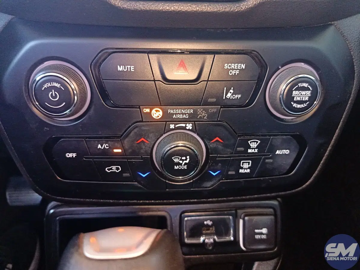 Jeep Renegade usata a Siena (12)