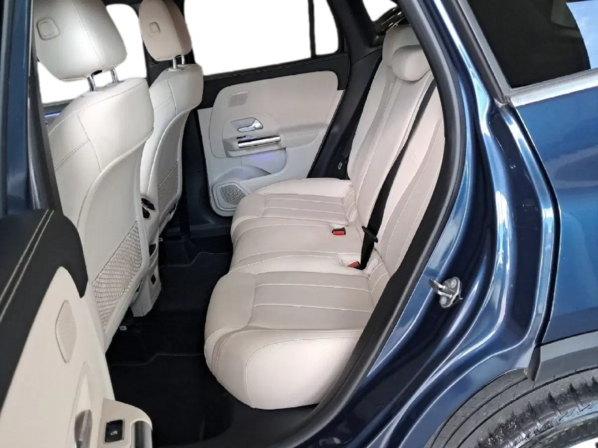 Mercedes-Benz GLA SUV usata a Salerno (11)