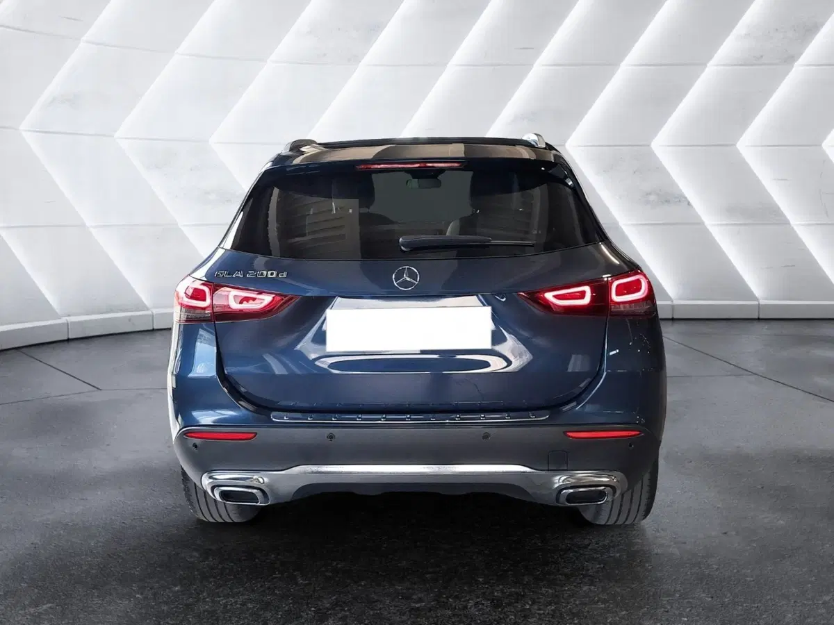 Mercedes-Benz GLA SUV usata a Salerno (7)