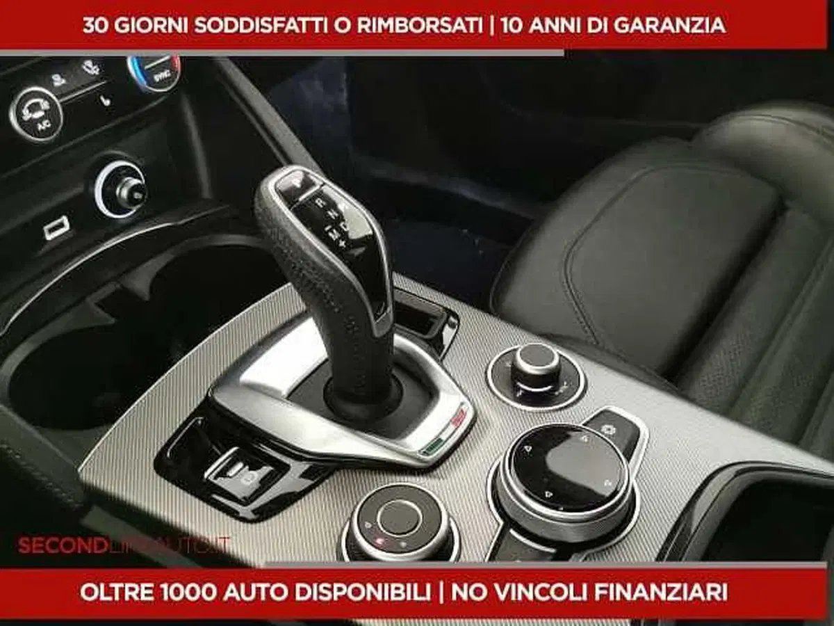 Alfa Romeo Stelvio usata a Chieti (7)
