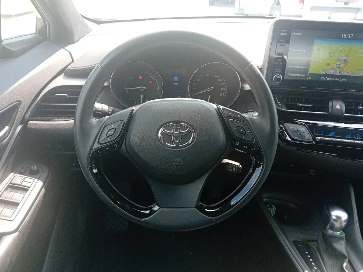 Toyota Toyota C-HR usata a Pordenone (13)
