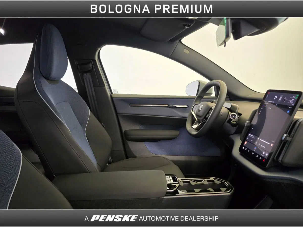 Volvo EX30 usata a Bologna (3)