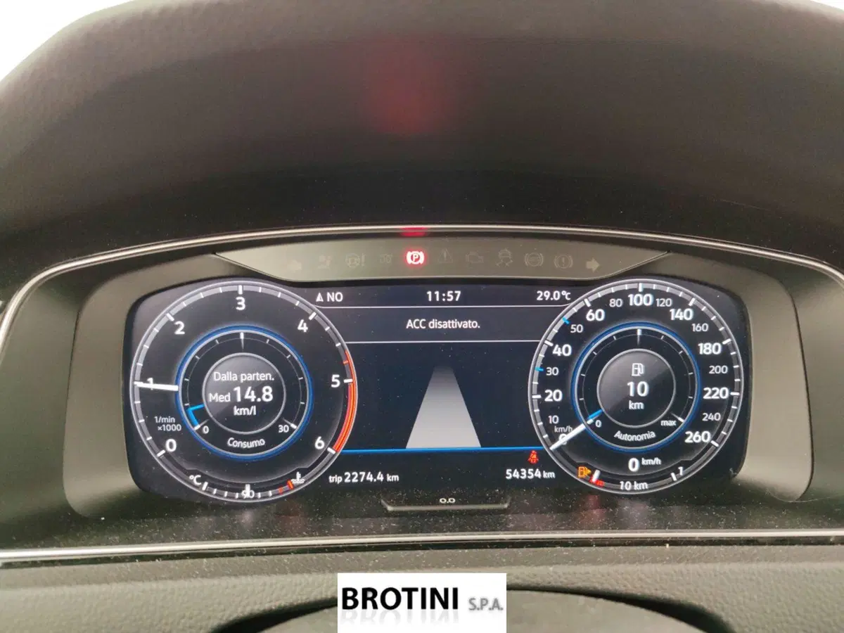 Volkswagen Golf usata a Massa-Carrara (12)