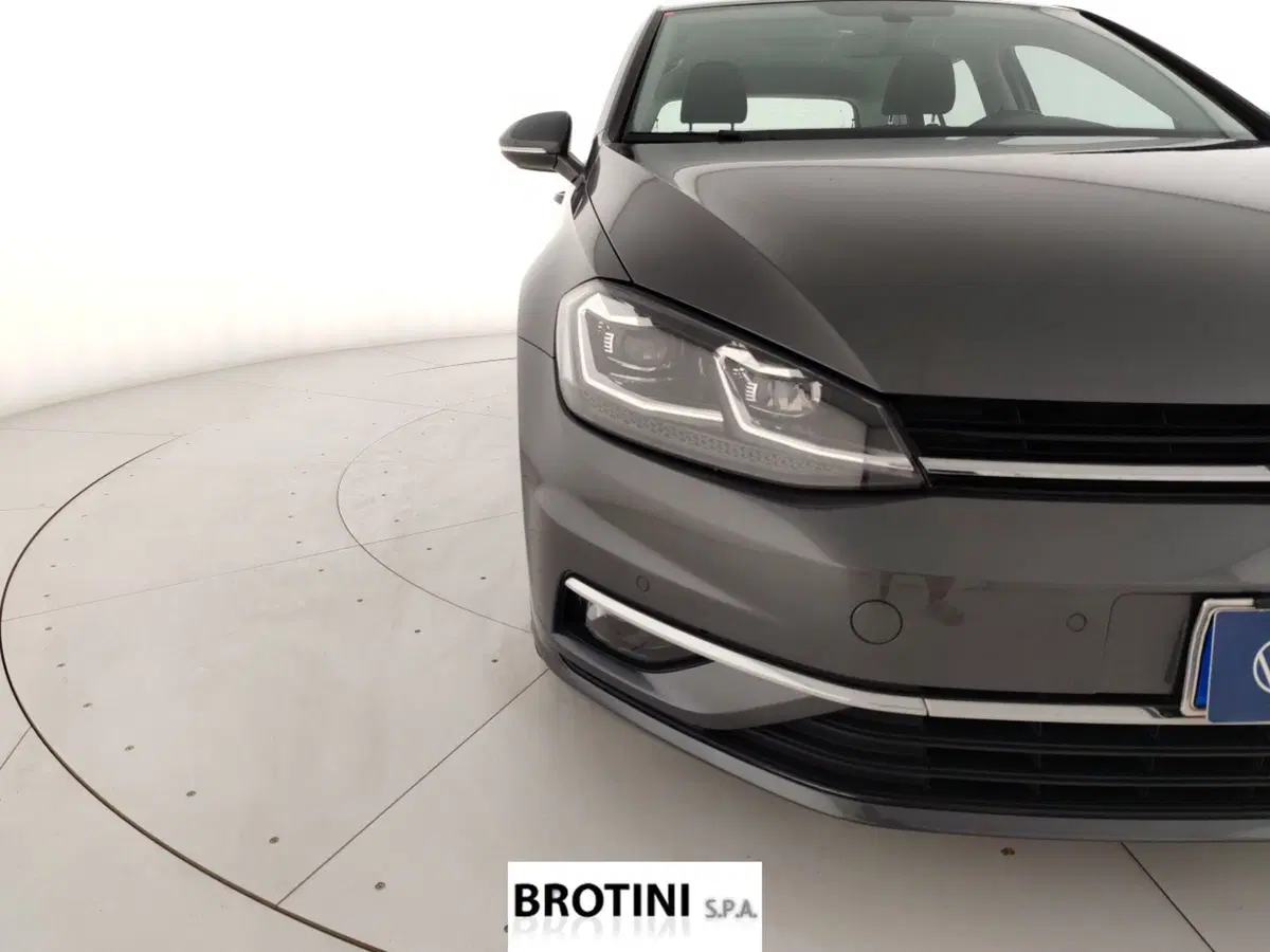 Volkswagen Golf usata a Massa-Carrara (5)