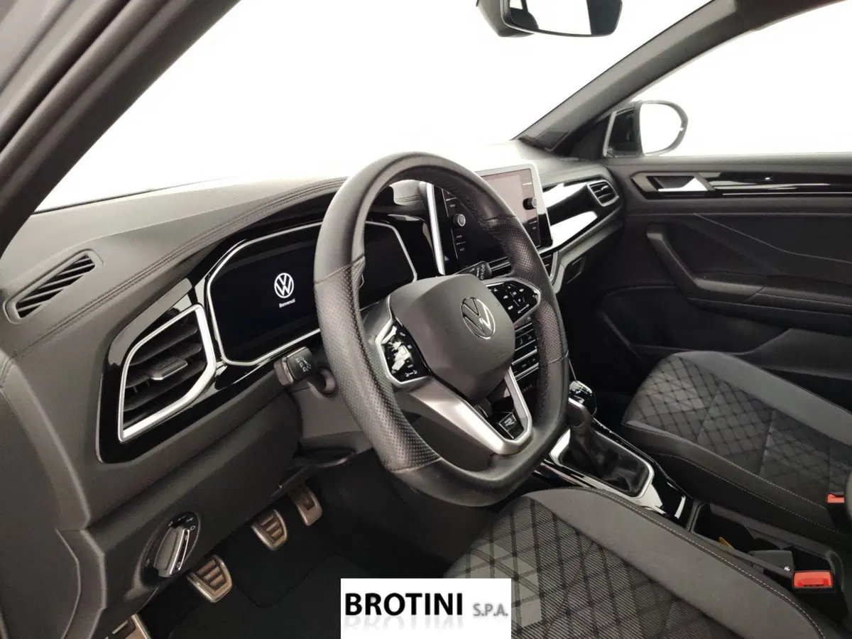 Volkswagen T-Roc usata a Massa-Carrara (8)