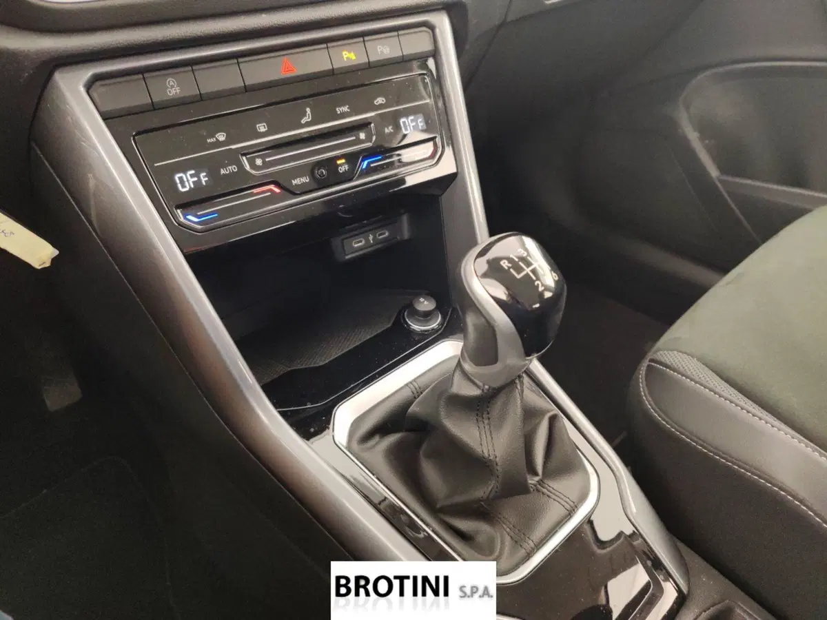 Volkswagen T-Roc usata a Massa-Carrara (11)