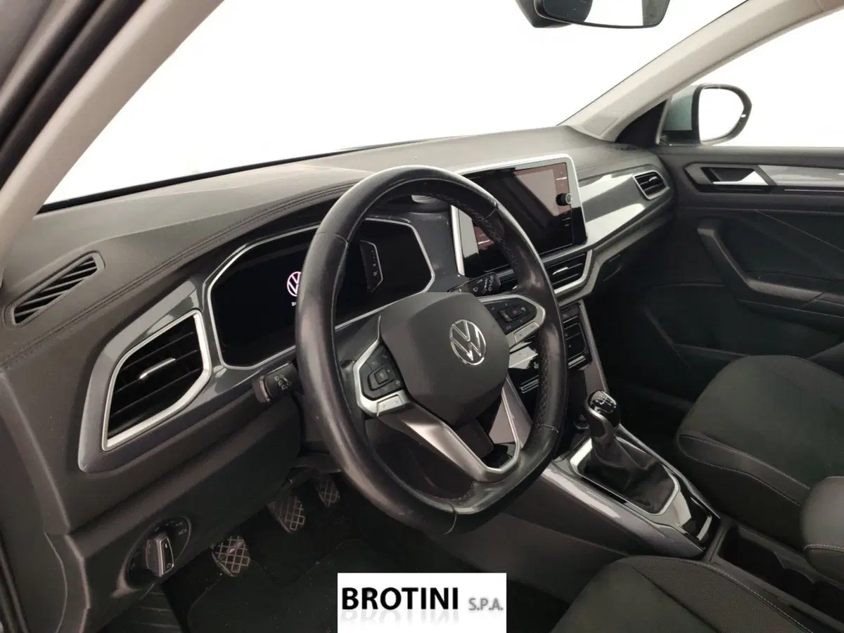 Volkswagen T-Roc usata a Massa-Carrara (8)