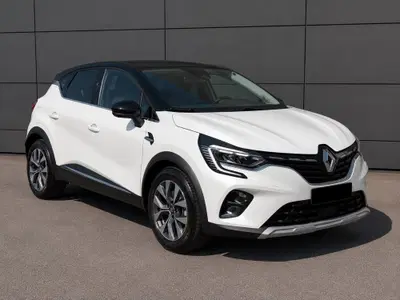 Renault Captur Plug-in Hybrid E-Tech 160 CV Intens del 2020 usata a Rimini