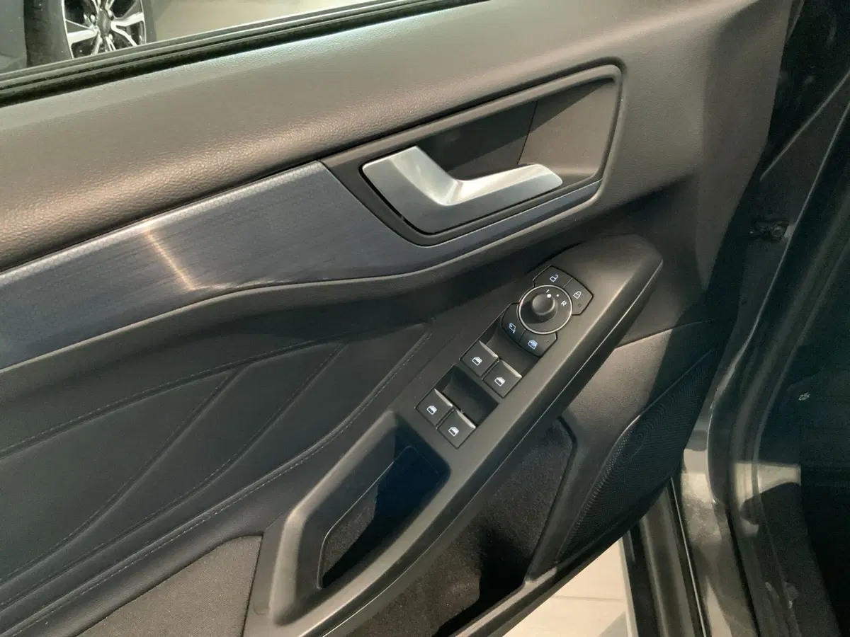 Ford Focus Station Wagon usata a Vercelli (12)