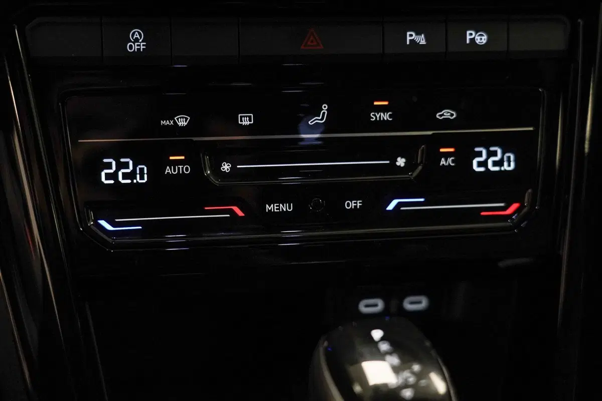 Volkswagen T-Roc usata a Varese (16)