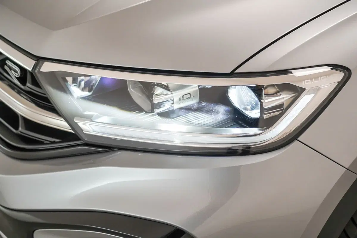 Volkswagen T-Roc usata a Varese (8)