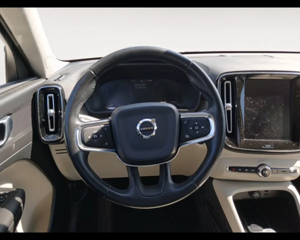 Volvo XC40 usata a Ravenna (12)