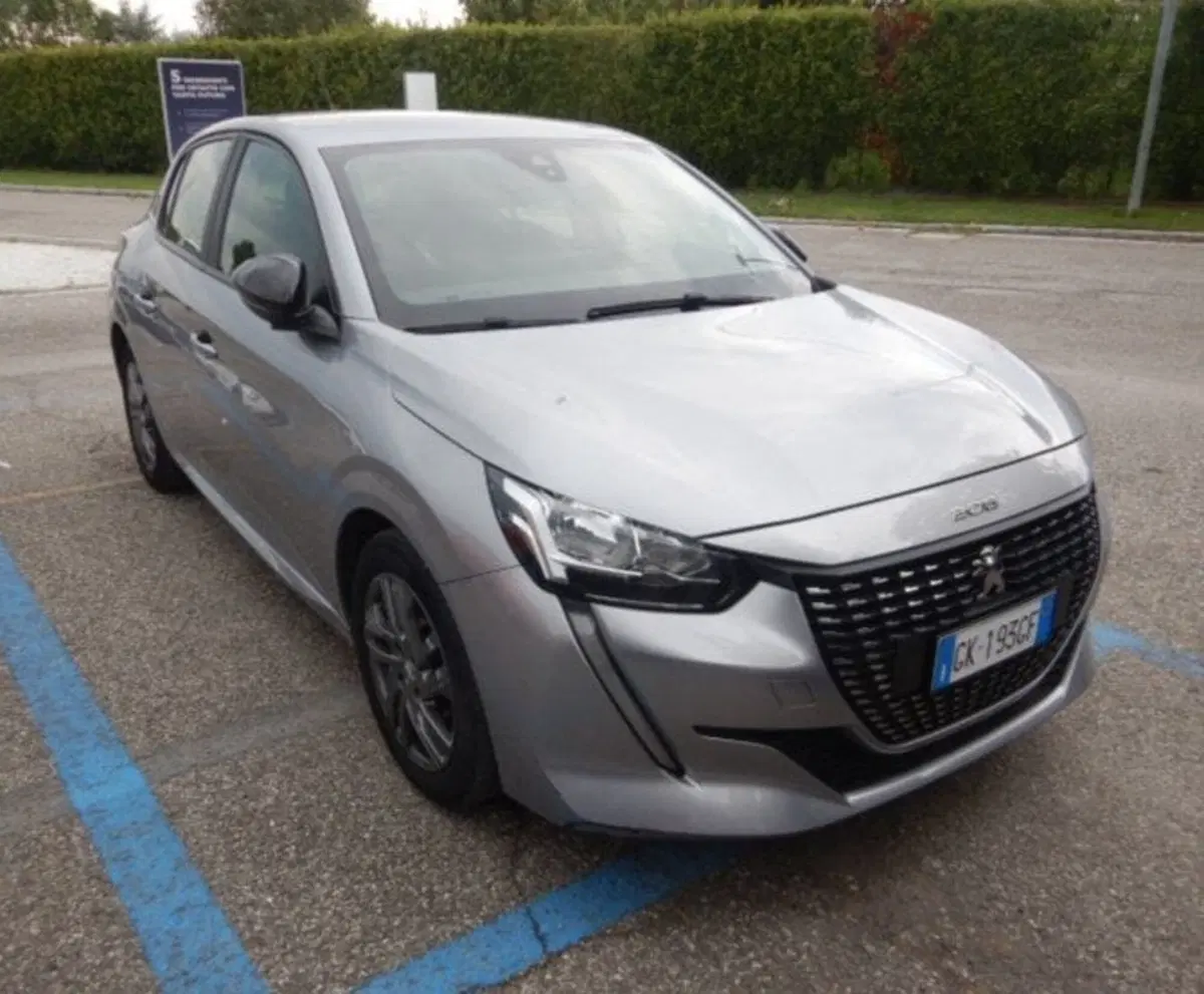 Peugeot 208 usata a Firenze (2)