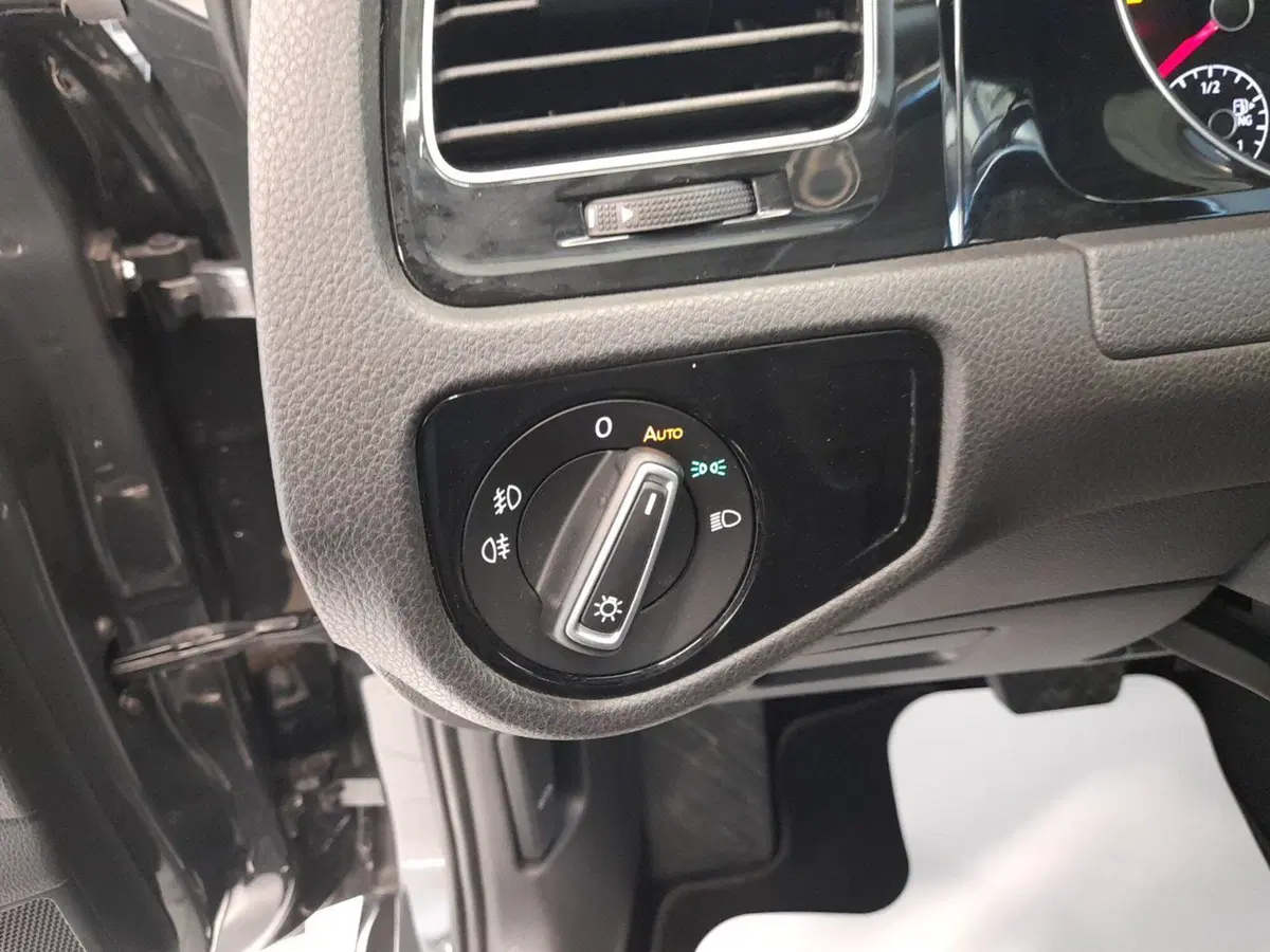 Volkswagen Golf Variant usata a Bologna (10)