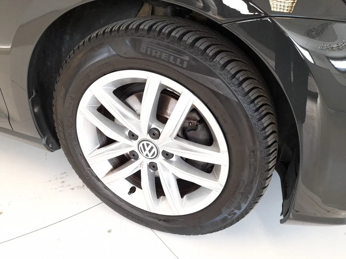 Volkswagen Golf Variant usata a Bologna (7)