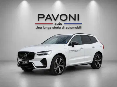 Volvo XC60 T6 Recharge AWD Plug-in Hybrid aut. Ultimate Dark del 2024 usata a Pescara