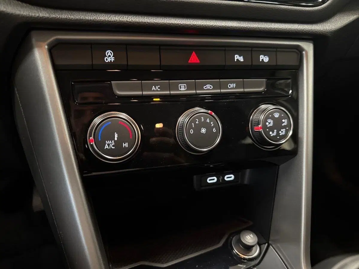 Volkswagen T-Roc usata a Prato (15)
