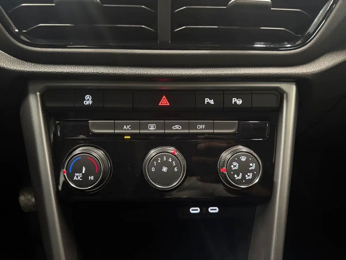 Volkswagen T-Roc usata a Prato (18)