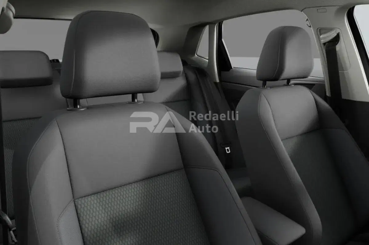 Volkswagen Polo nuova a Lecco (5)