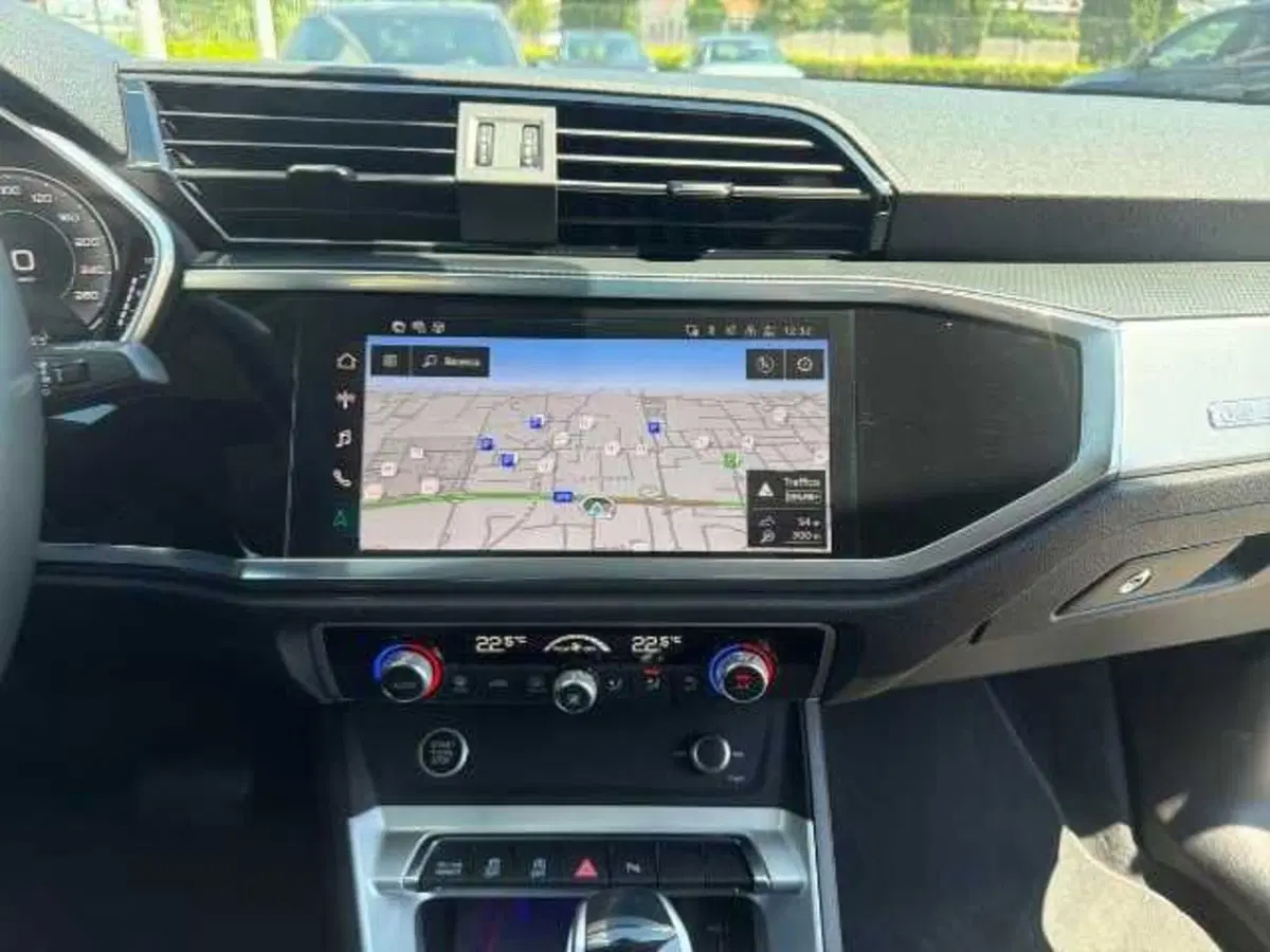 Audi Q3 Sportback usata a Prato (8)