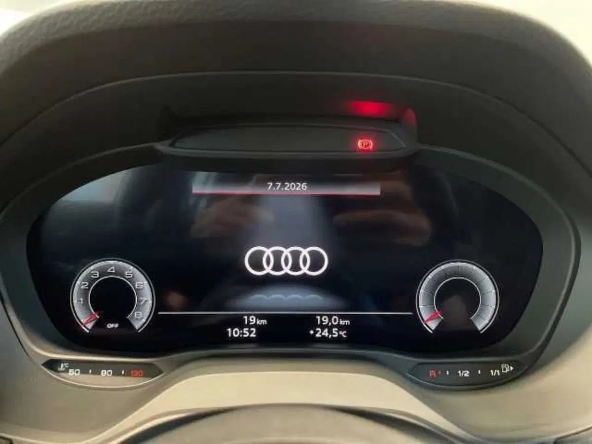Audi Q2 nuova a Pistoia (18)
