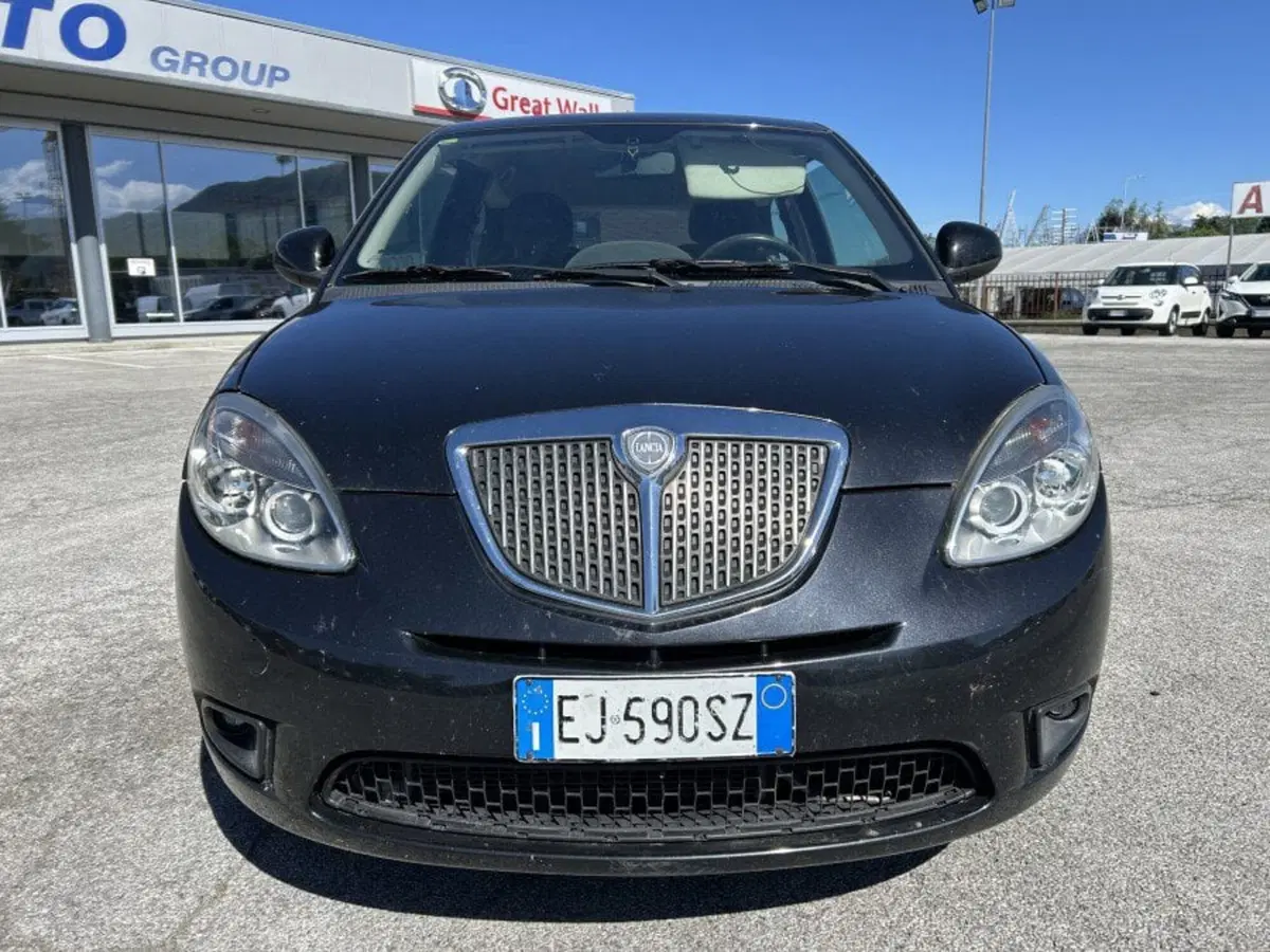 Lancia Ypsilon usata a Cuneo (2)