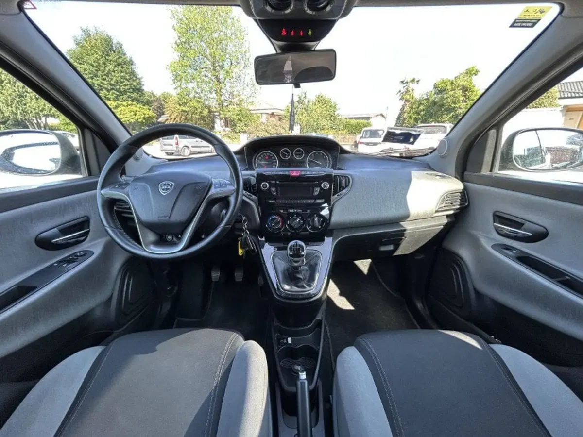 Lancia Ypsilon usata a Cuneo (7)