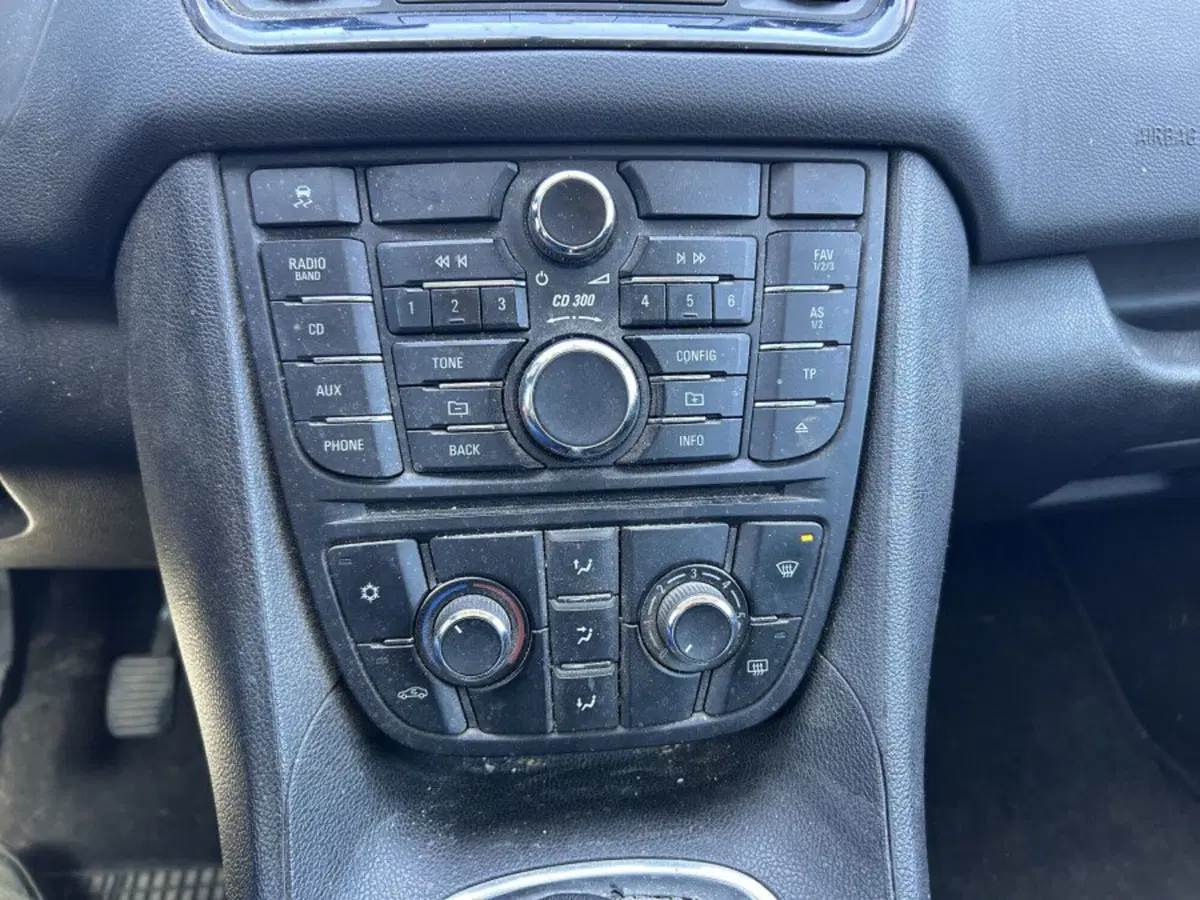 Opel Meriva usata a Cuneo (11)
