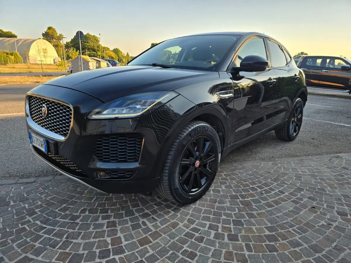 Jaguar E-Pace usata a Rimini